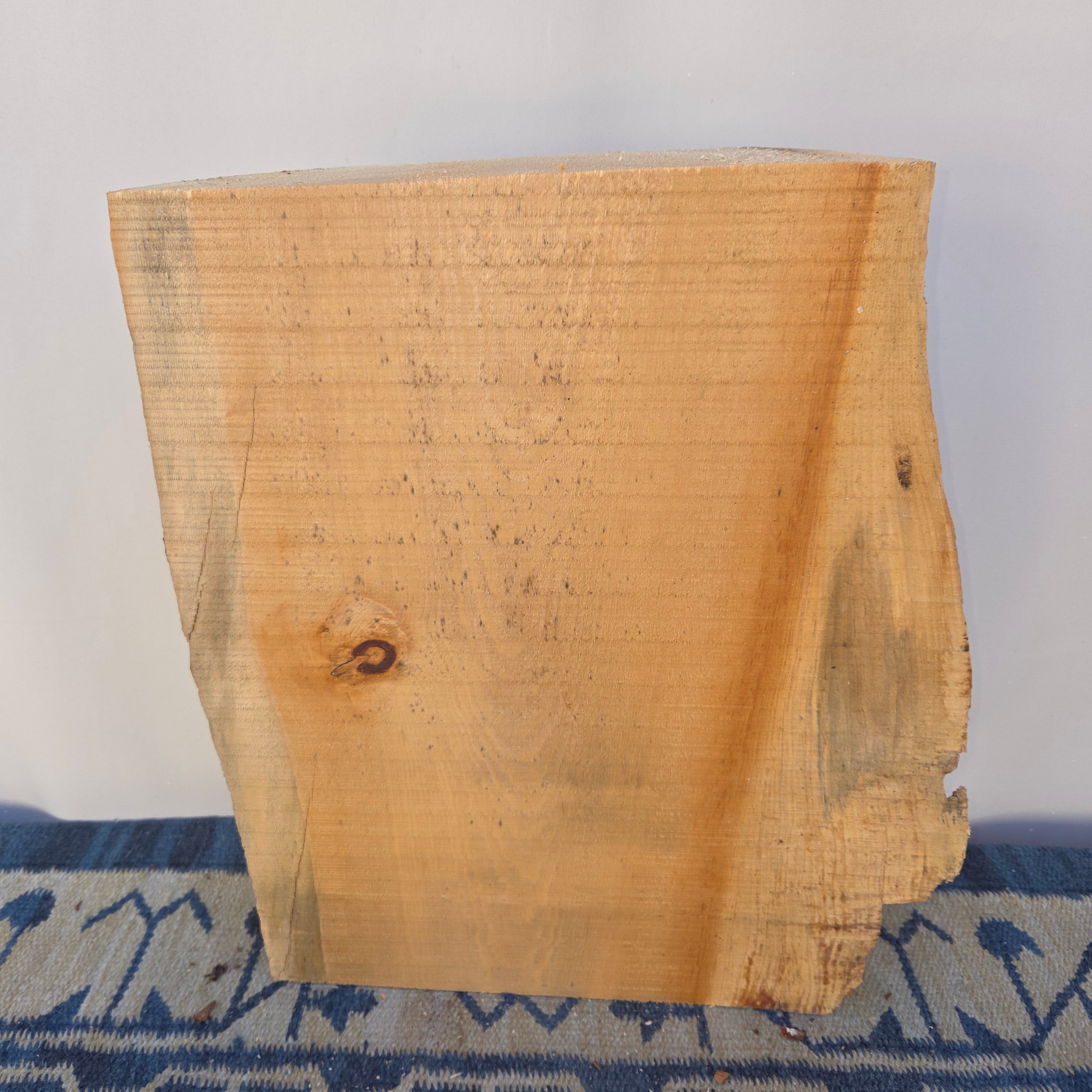 Zirbenblock – Einzelstück (46 × 25 × 7 cm)