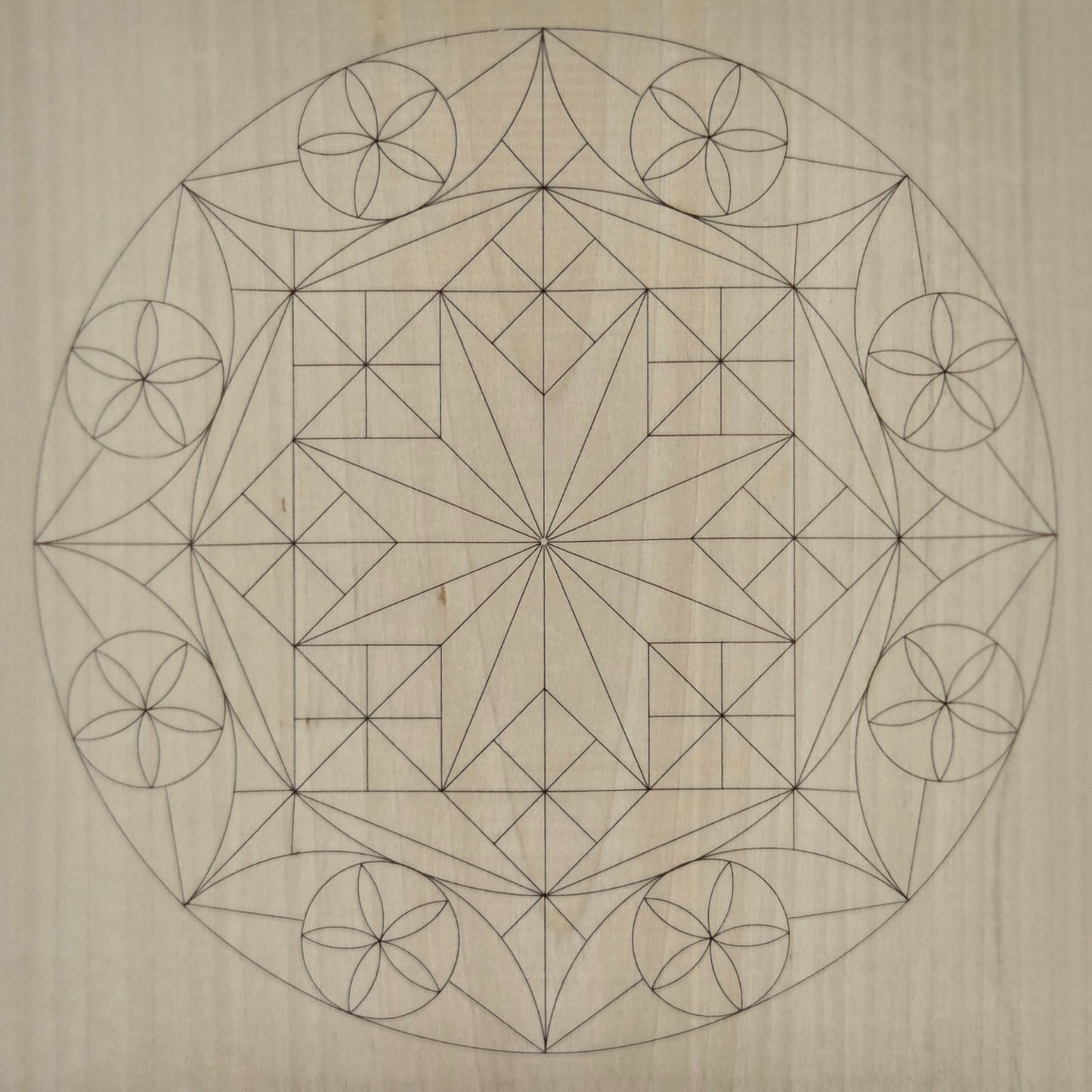 Kerbschnitzrohling 20 x 20 cm mit Mustern