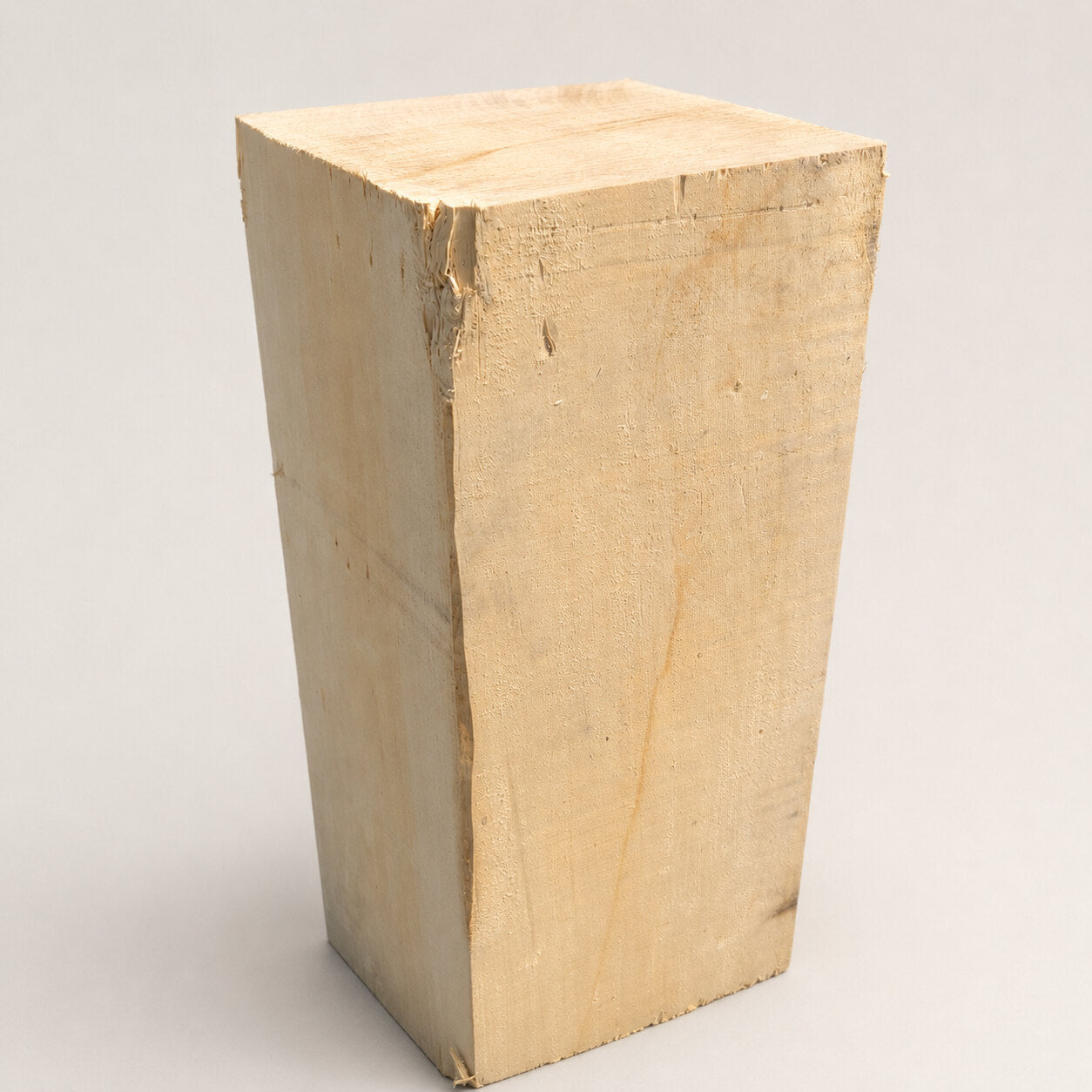 Lindenholzblock XXL – unverleimt (60 × 24 × 23 cm)