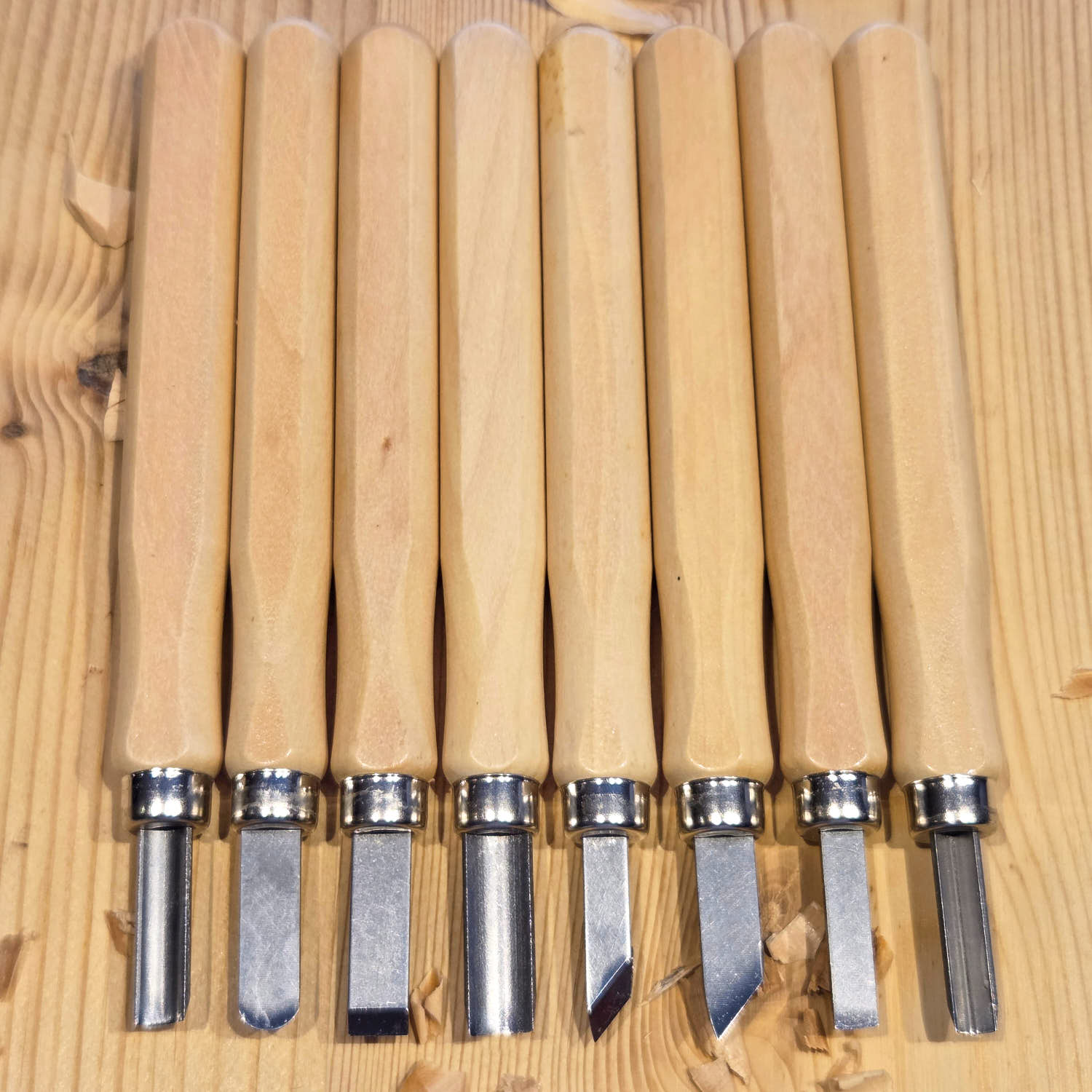 Schnitzmesser-Set 17-tlg. mit Rohling, Handschuh & Anleitung