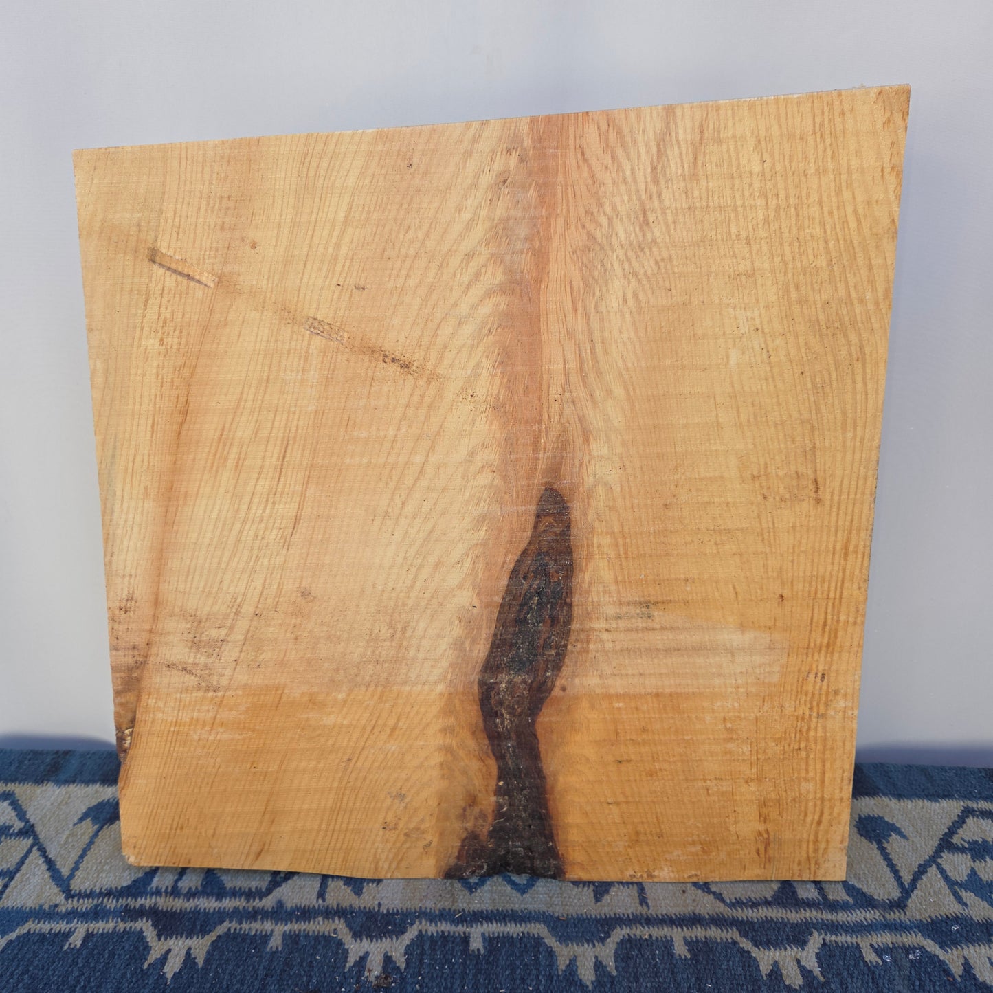 Zirbenblock – Einzelstück (53 × 49 × 10,5 cm)