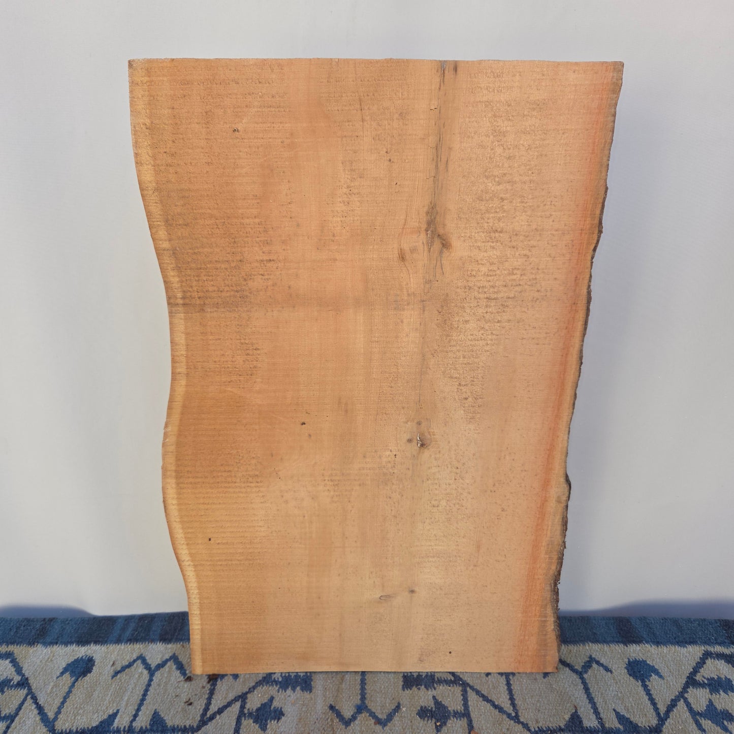 Zirbenbrett – Einzelstück (60 × 38 × 4 cm)